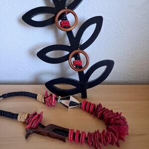 Vintage Giraffe Necklace Earrings Wood Beads African Red Black Brown Tribal